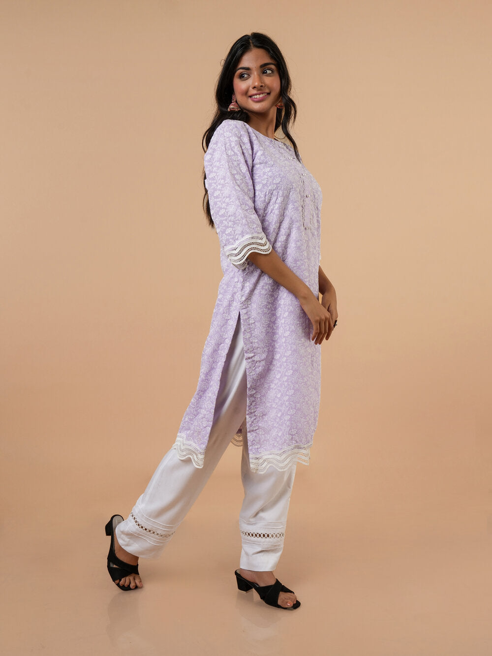 Lavender Chickenkari cotton Kurta Set