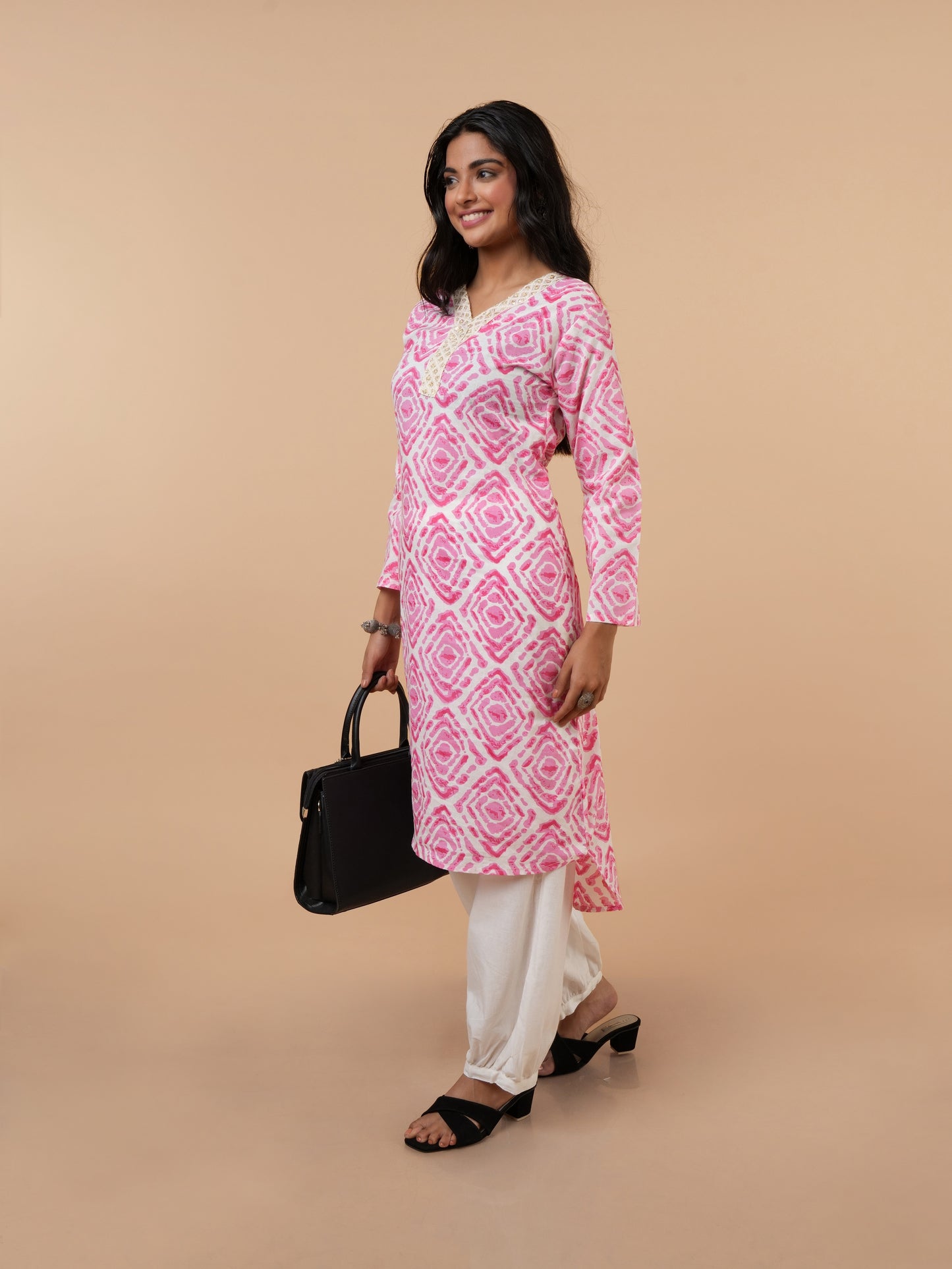 Enakshi Pink Embroidered Cotton Kurta Set- Set of 2