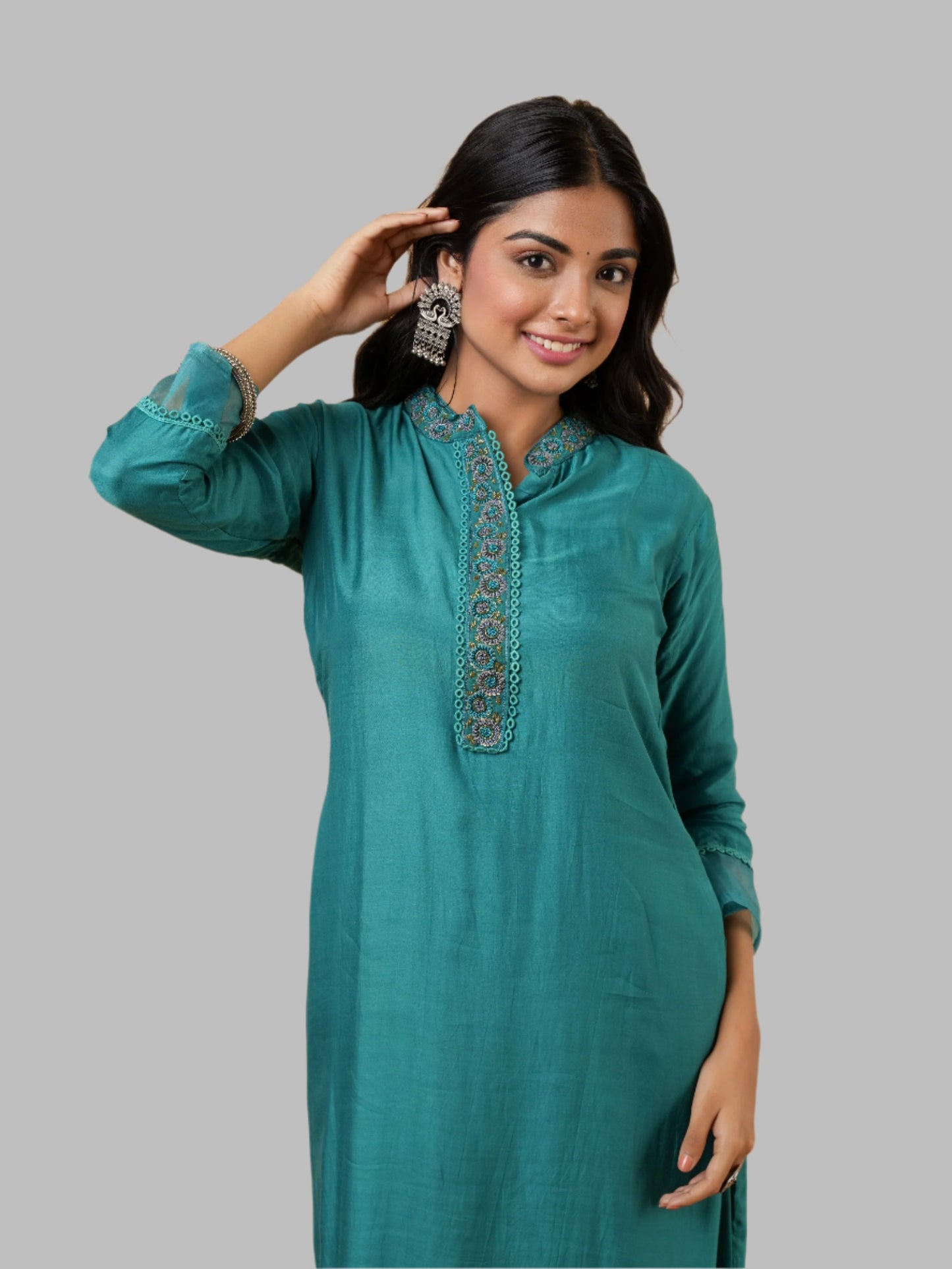 Etasha Green Embroiderd Chanderi Kurta Set- Set of 3
