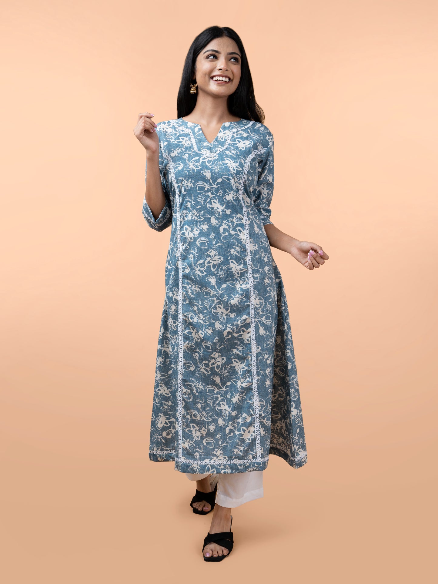 Varnika Blue printed cotton kurta