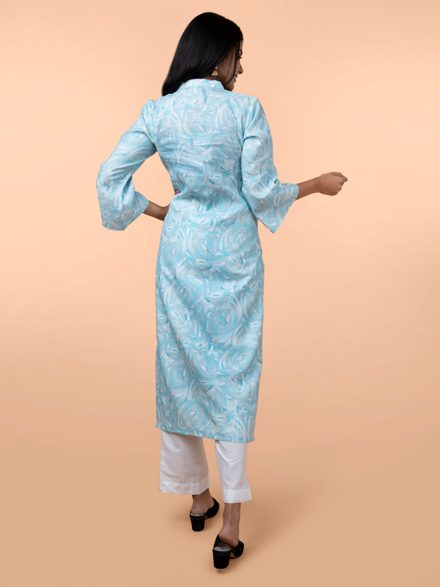 Leesha Blue Silk Linen kurta