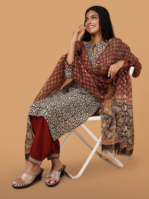 Amodini Red Hand Block Print Kota Doria Dupatta.