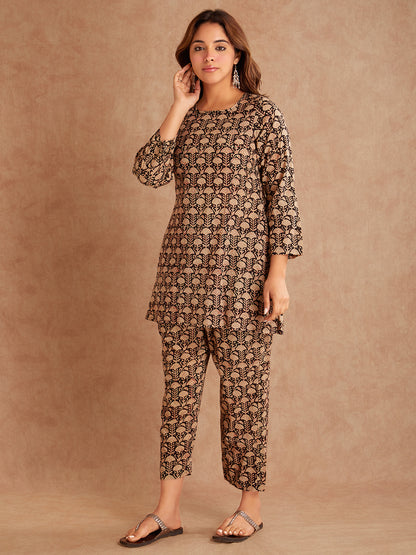 Bani Black  Beige Hand Block Printed Cotton Suit ( 2 piece)