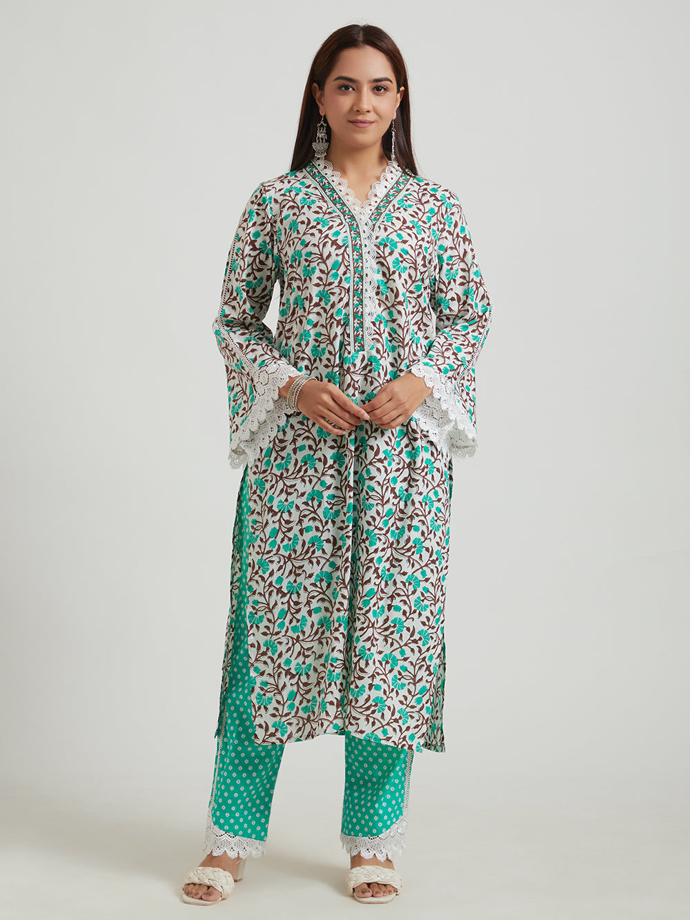 Women’s printed kurta set with green pants, front view