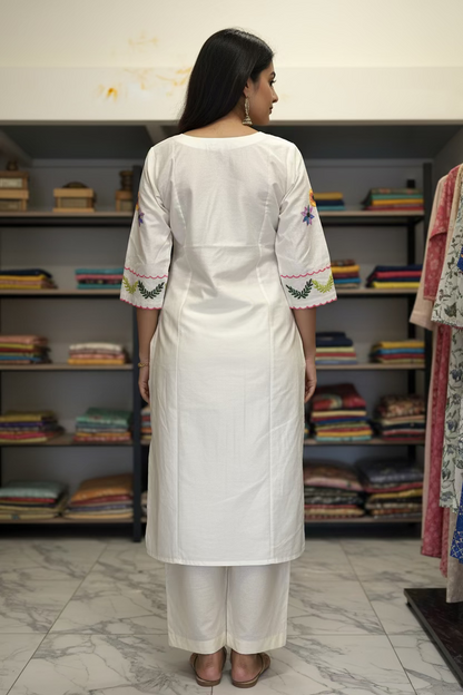 Dola Silk Kurta- Ivory Embriodered
