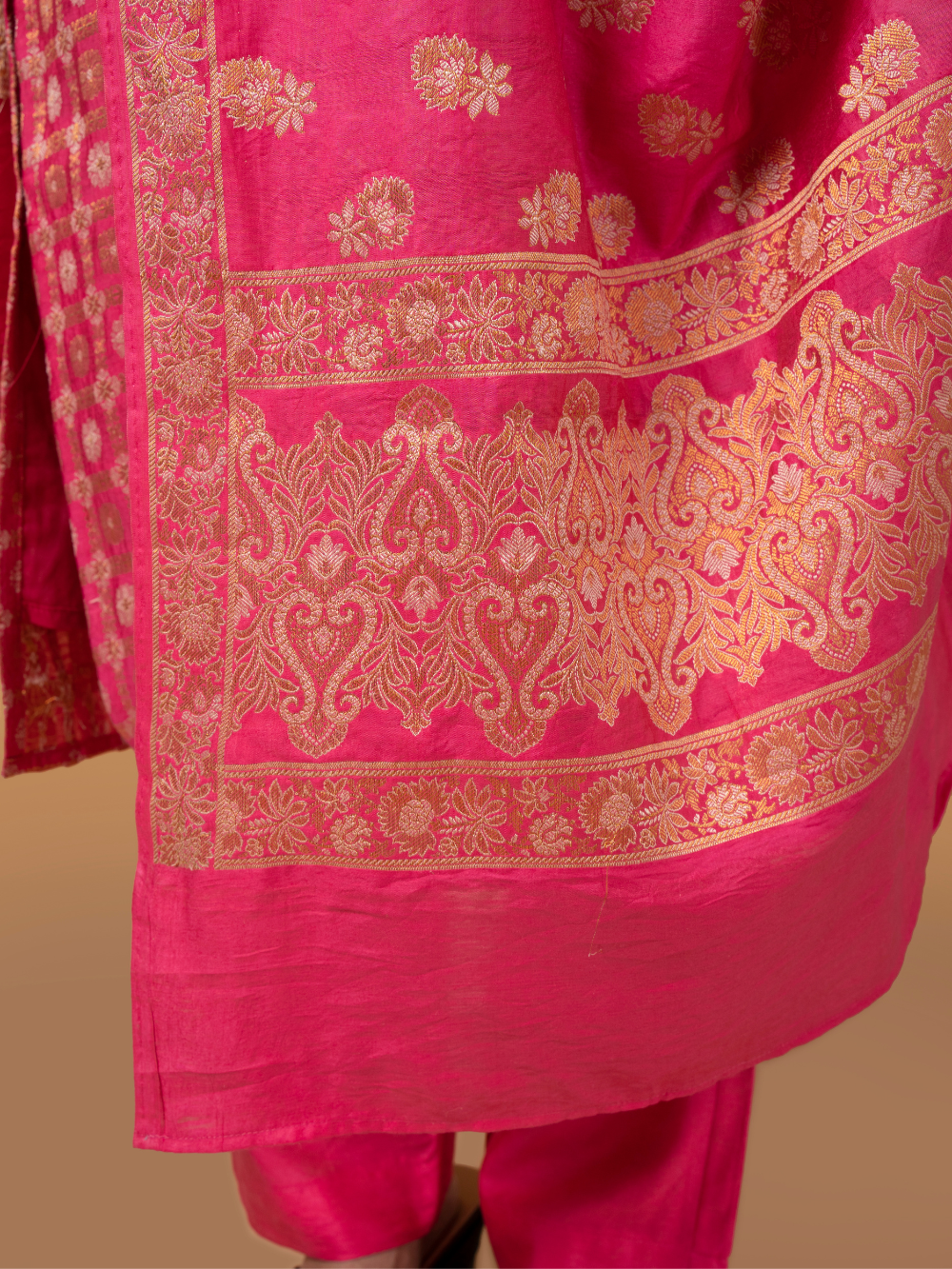 Mulberry Silk Dupatta- Megenta Zari