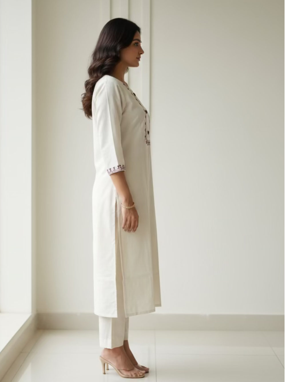 Handloom Cotton Kurta- Off White Embroidered