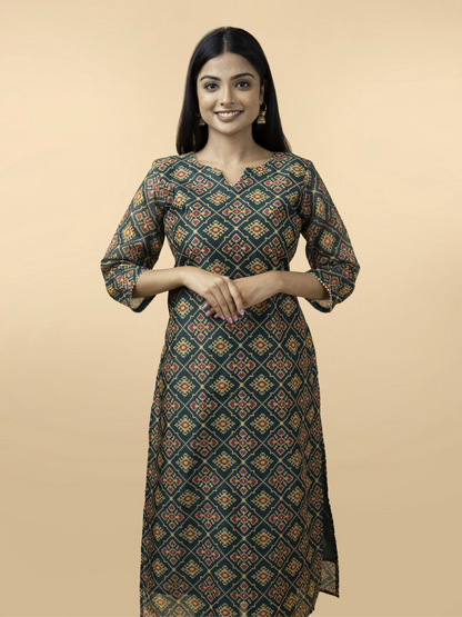 Close-up of Gul Green Chanderi Silk Kurta highlighting the fine hand block print and silk fabric texture